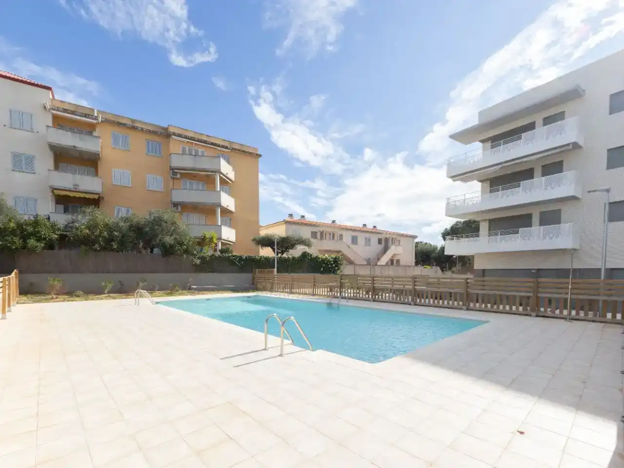 Piscina de Pis en venda en Cambrils amb Aire condicionat, Piscina i Balcó