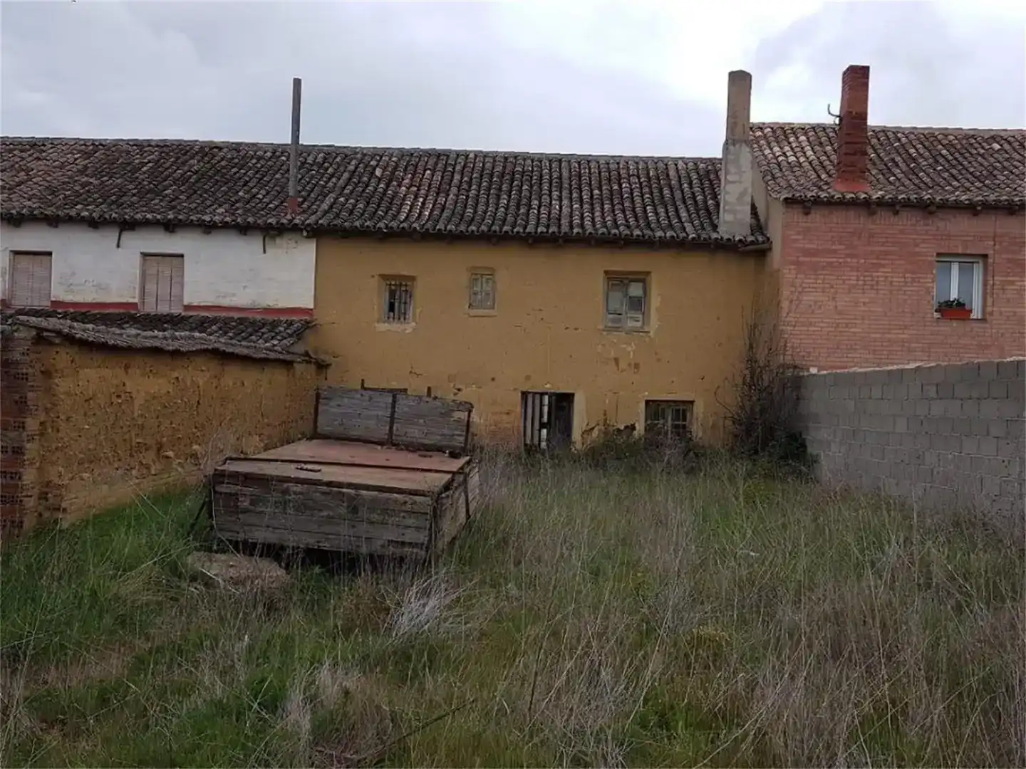 Casa adosada en venda en Piña de Campos