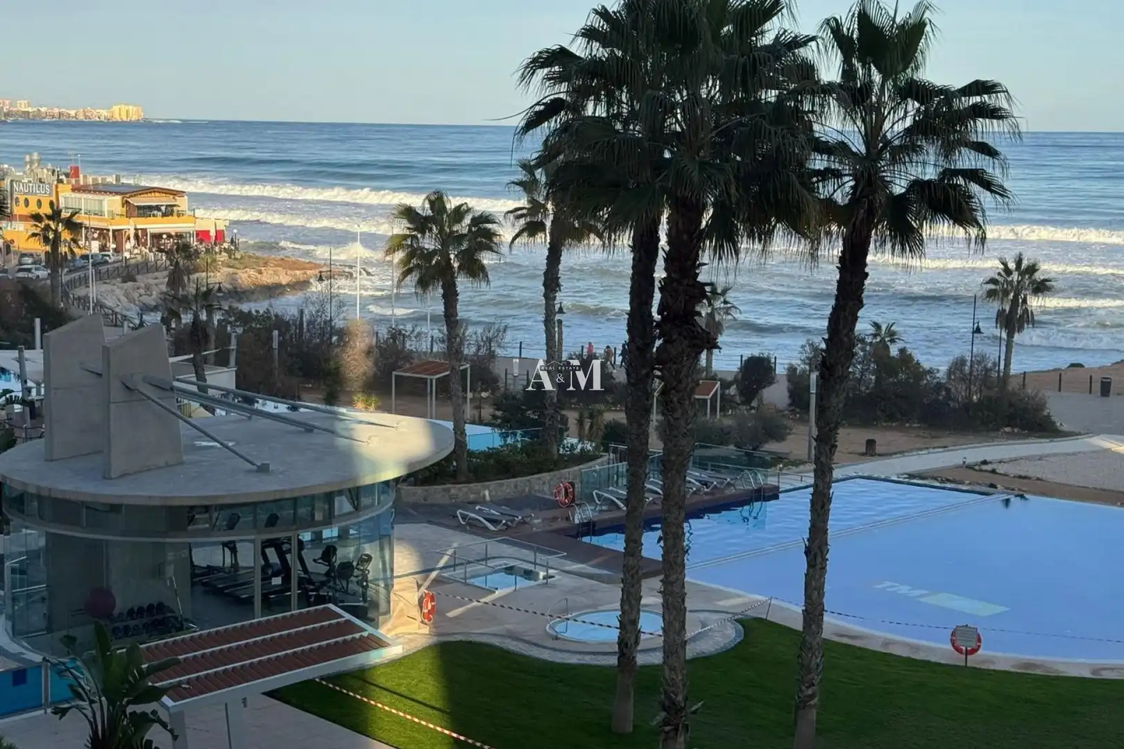 Piscina de Pis de lloguer en Torrevieja amb Aire condicionat, Calefacció i Terrassa
