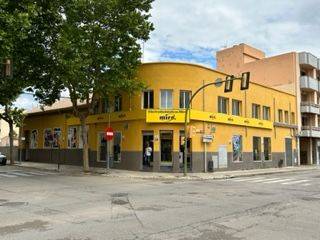 Local comercial en Alquiler en Avinguda del General Luque, 314 en Cristo Rey - Parque Europa