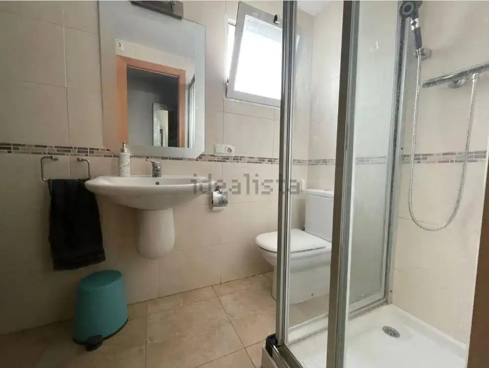 Bany de Apartament de lloguer en Moncofa amb Terrassa, Moblat i Balcó