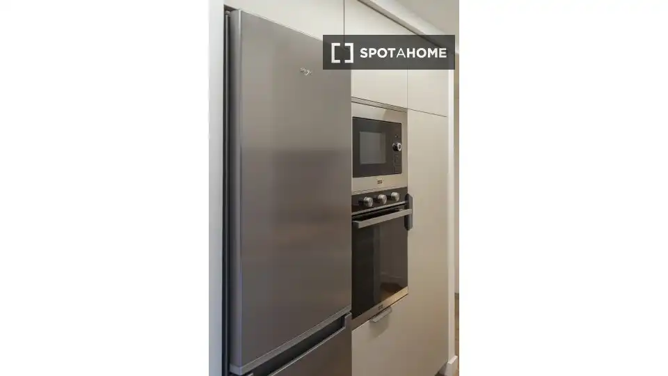 Kitchen of Flat for rent in Madrid  with Air Conditioner, Heating and Furnished