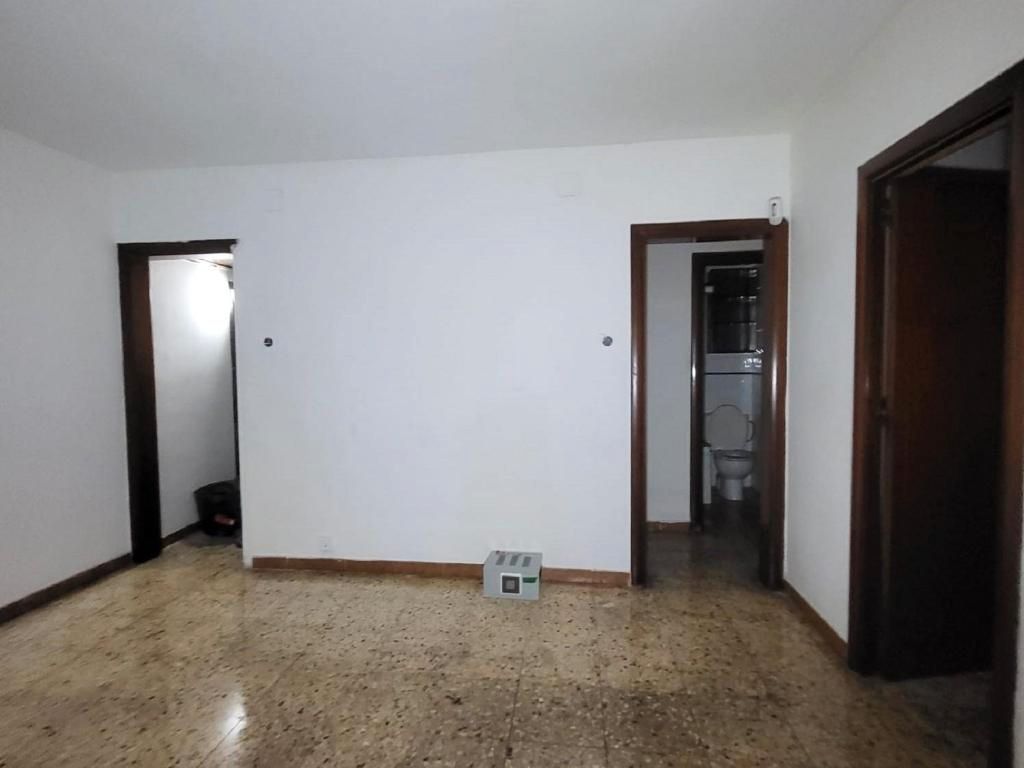 Flat for sale in Santa Coloma de Gramenet  with Alarm