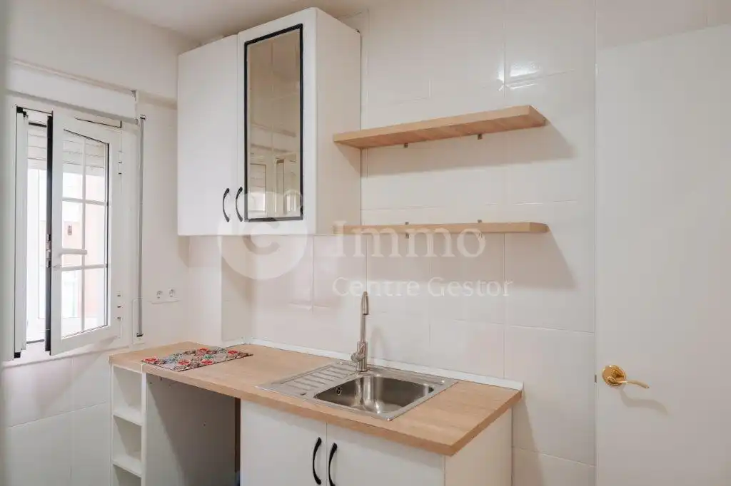 Cocina de Piso en venta en Lleida con Calefacción, Parquet y Trastero