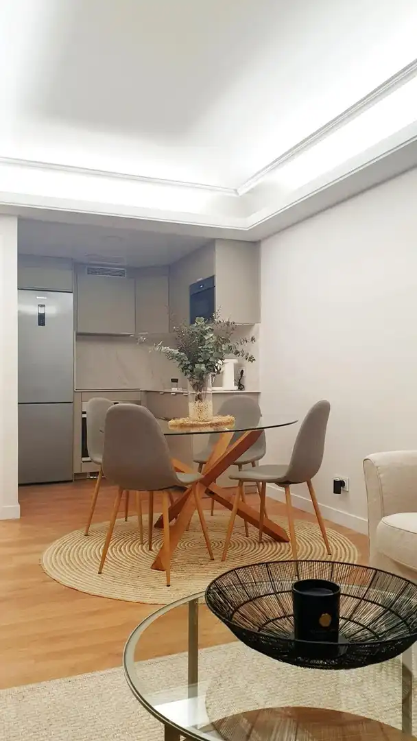 Comedor de Apartamento de alquiler en Oviedo  con Calefacción y Amueblado