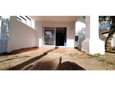 Mini appartamento con balcone in vendita a Calle Diagonal 2