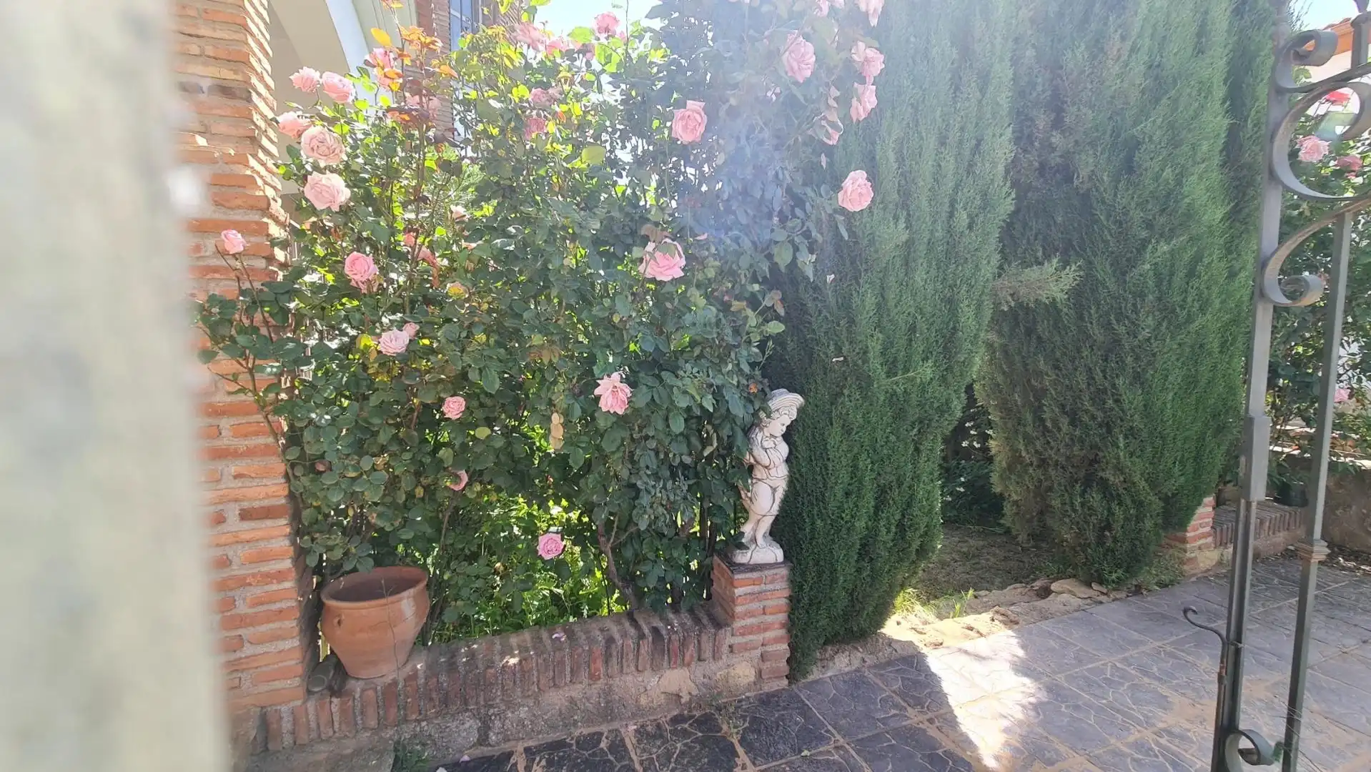 Jardí de Casa o xalet en venda en La Peza amb Calefacció, Jardí privat i Terrassa