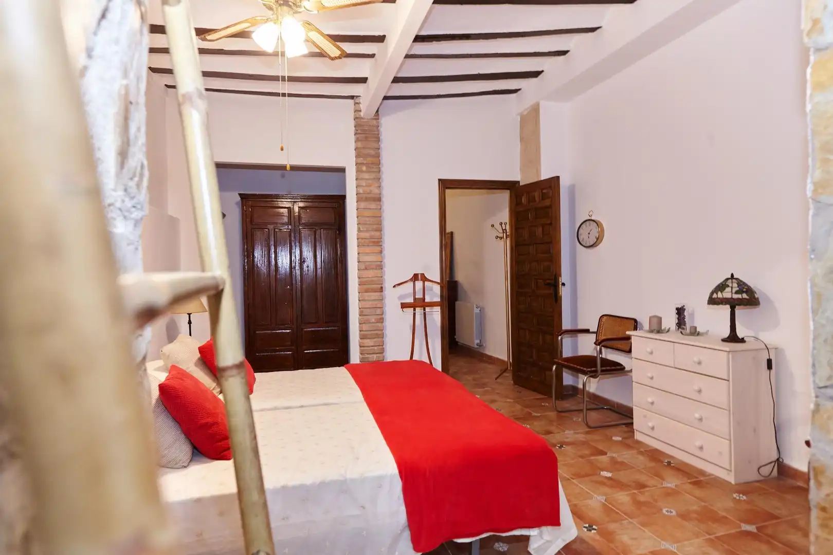 Dormitori de Casa o xalet en venda en Baeza amb Aire condicionat, Calefacció i Terrassa