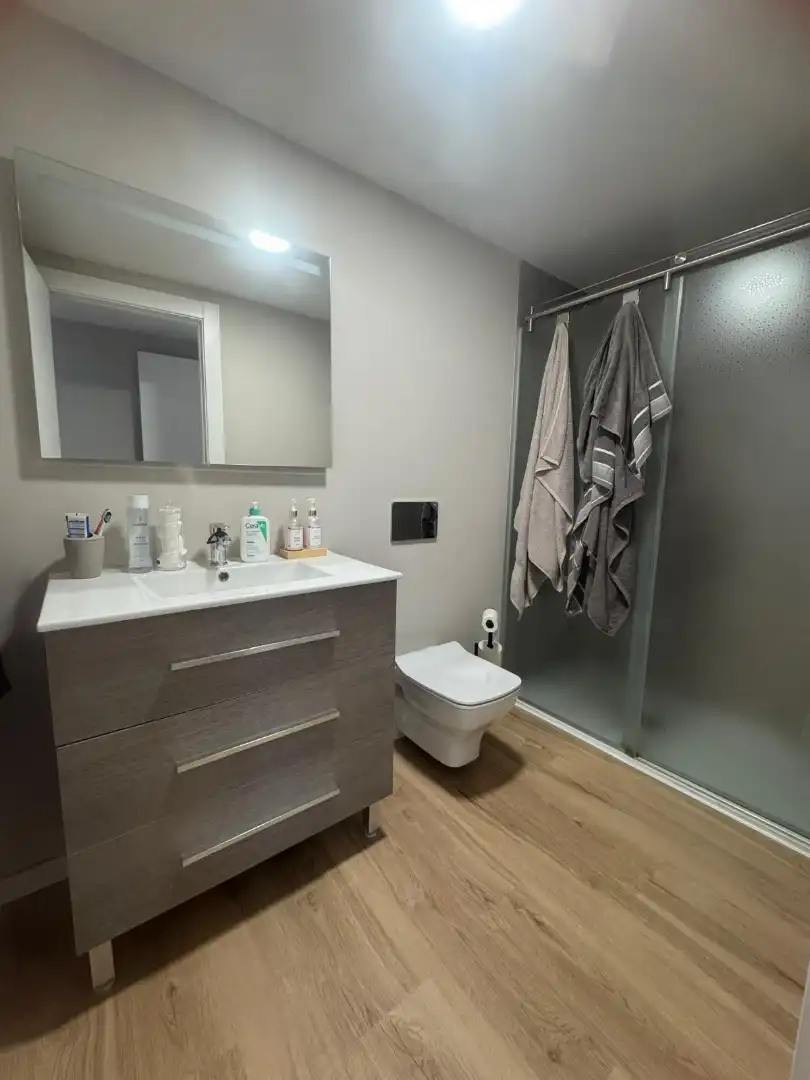 Bathroom of Flat for sale in Quart de Poblet  with Air Conditioner, Oven and Balcony