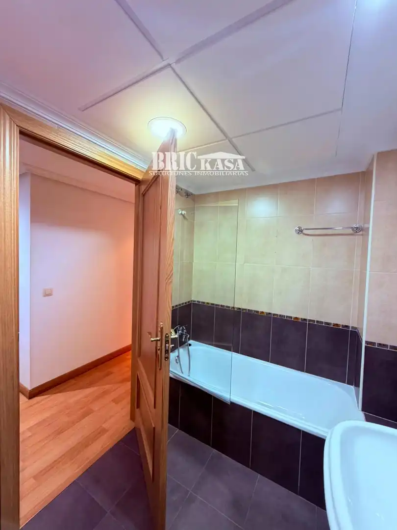 Wohnung mit Aufzug zur Miete in N/A, imagen 9