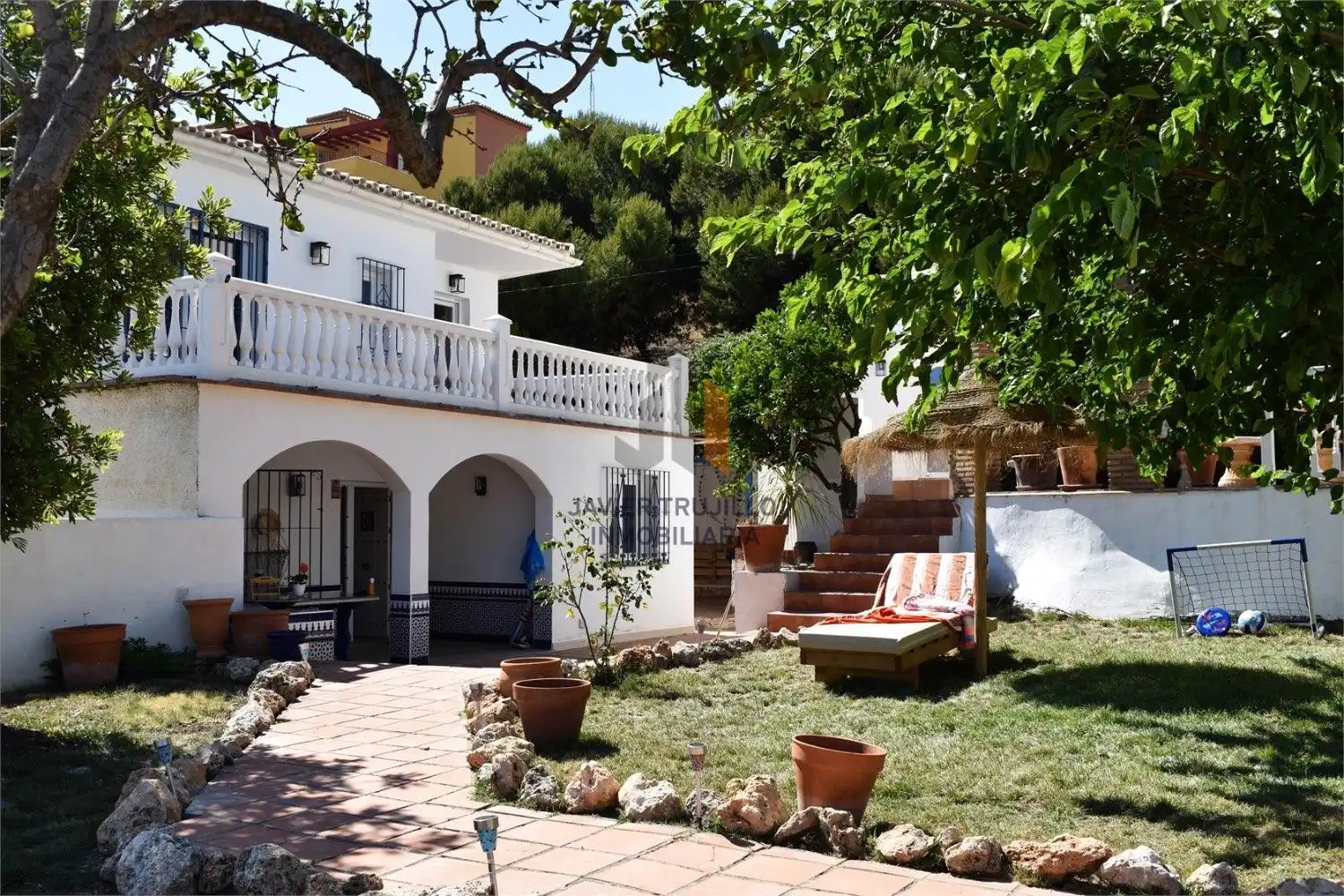 Jardí de Casa o xalet en venda en Vélez-Málaga amb Terrassa, Traster i Moblat