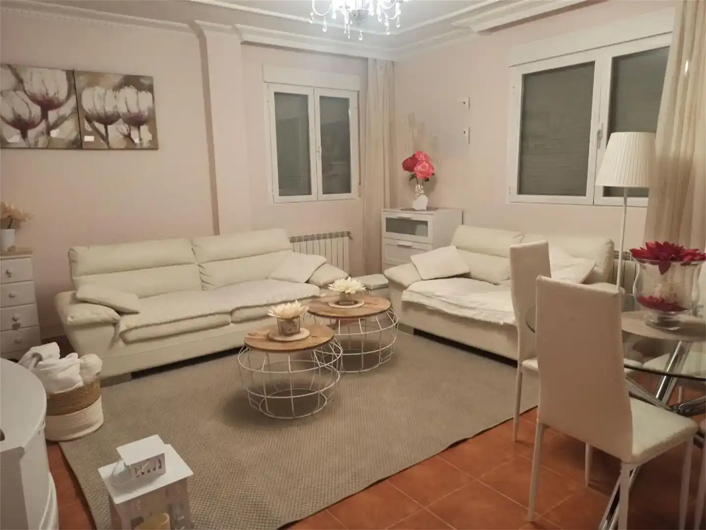 Sala de estar de Casa adosada en venta en Nava del Rey, Valladolid