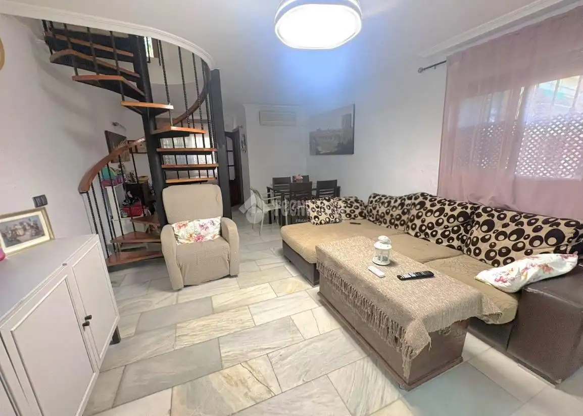 Maison jumelée à vendre à Sur, imagen 4