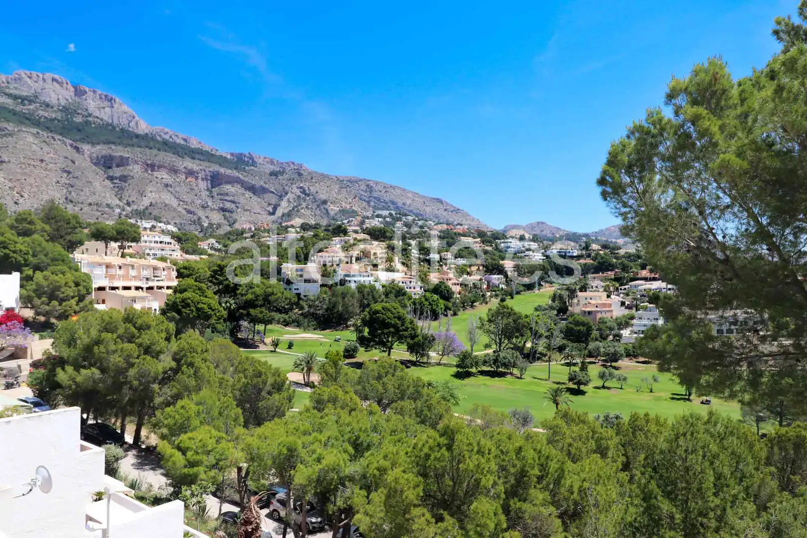 Vista exterior de Apartamento en venta en Altea con Aire acondicionado, Terraza y Piscina comunitaria