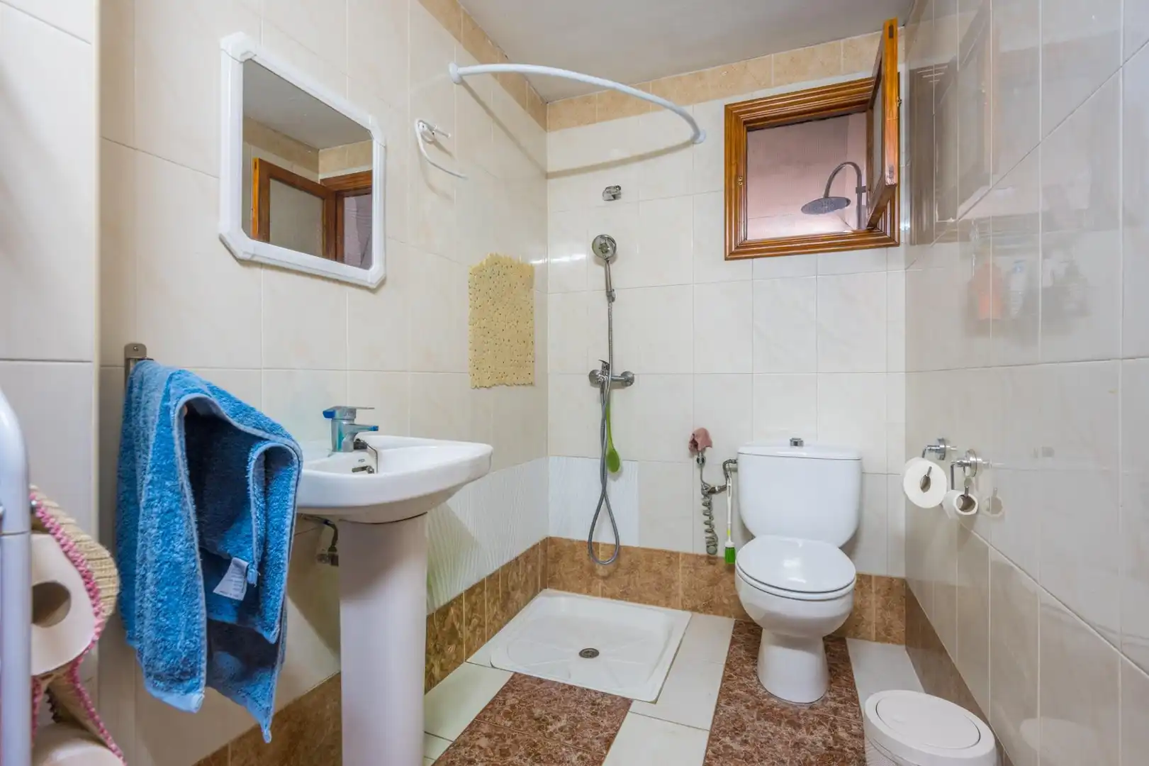 Bany de Planta baixa en venda en Alginet amb Aire condicionat