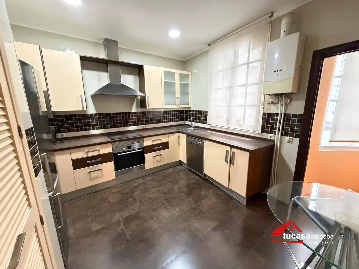 Cocina de Piso en venta en Córdoba con Terraza, Trastero y Amueblado