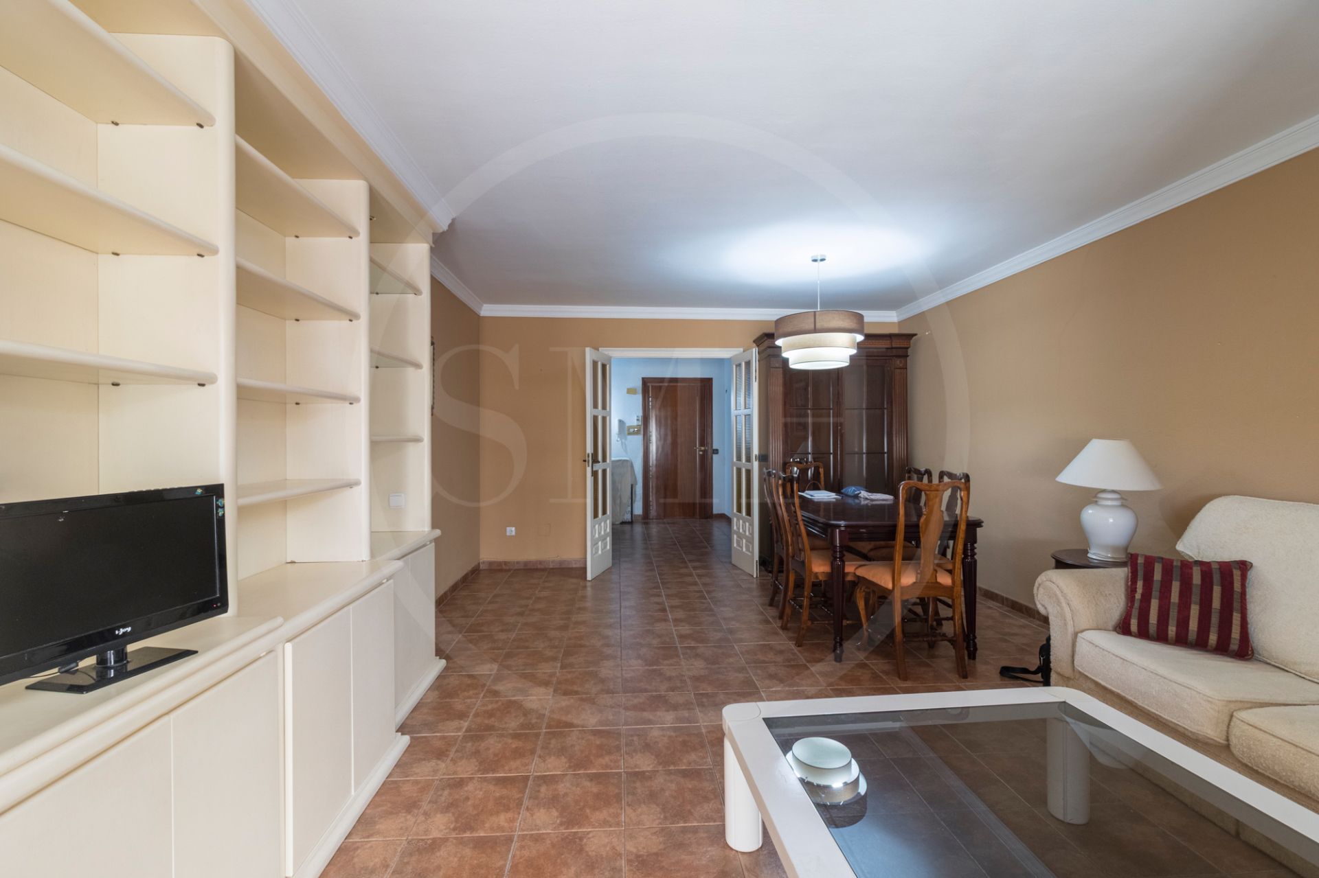 Sala d'estar de Apartament en venda en Marbella amb Aire condicionat i Balcó