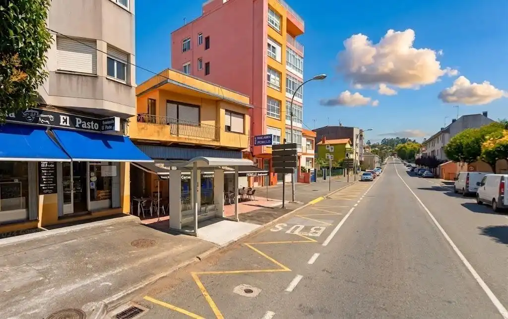 Vista exterior de Piso en venta en Oleiros