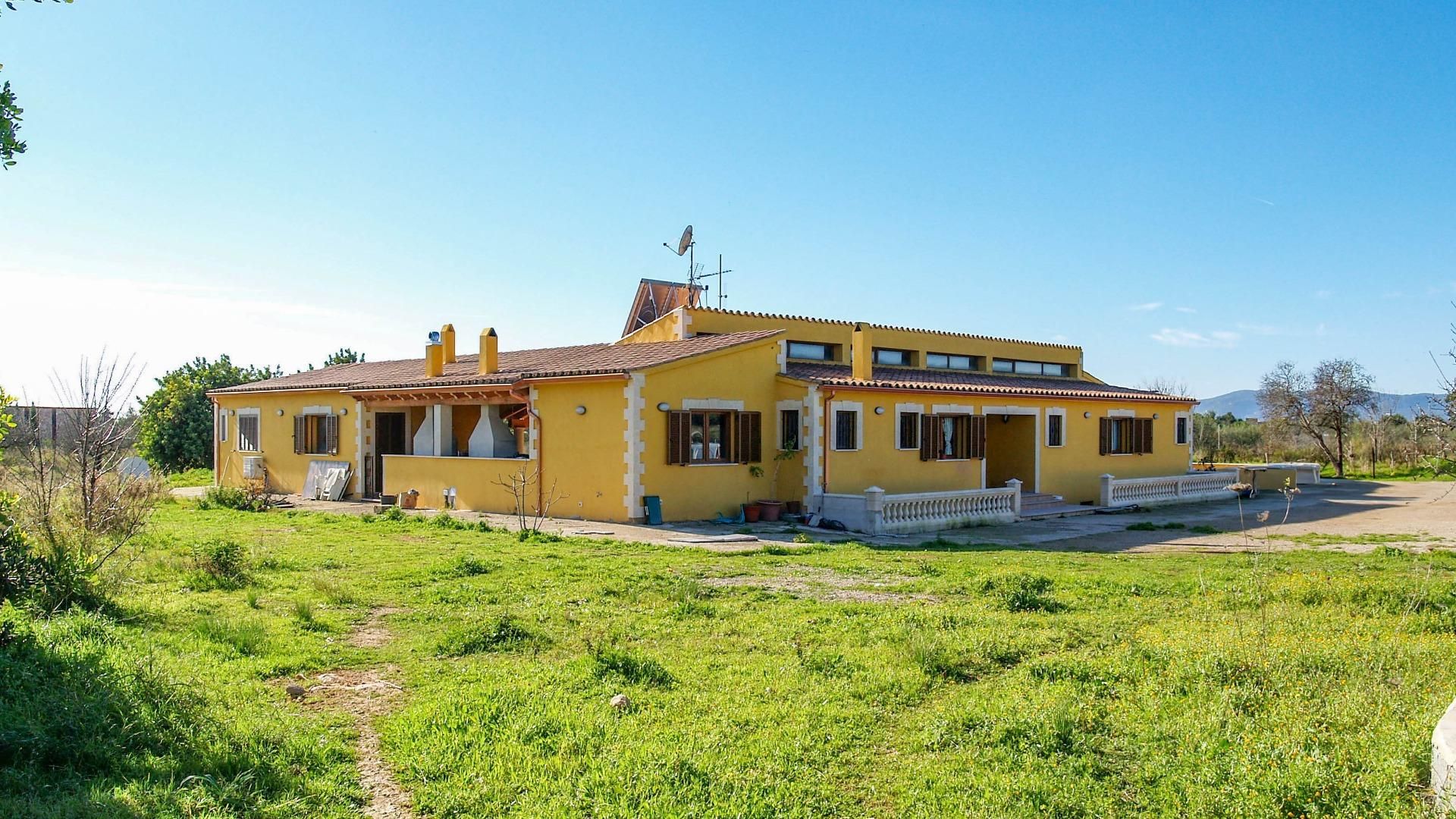 Vista exterior de Finca rústica en venda en  Palma de Mallorca amb Aire condicionat, Calefacció i Jardí privat