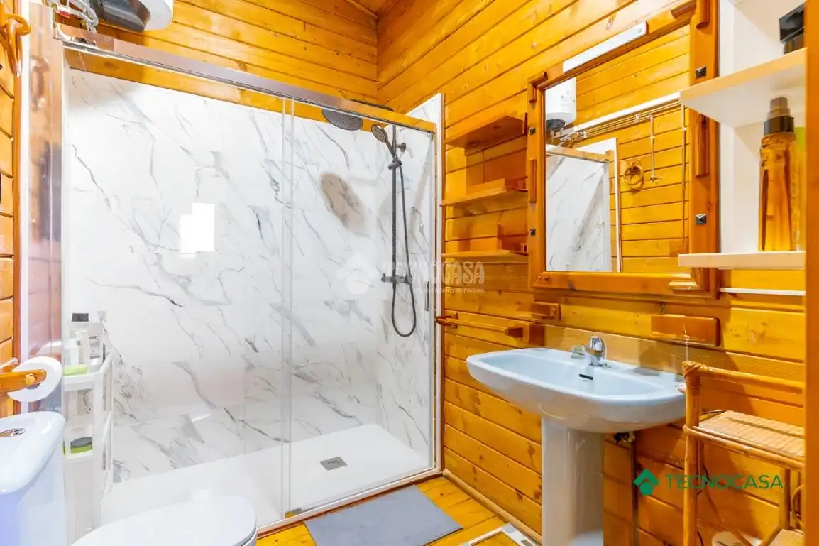 Bathroom of Houses for sale in Roquetas de Mar  with Swimming Pool