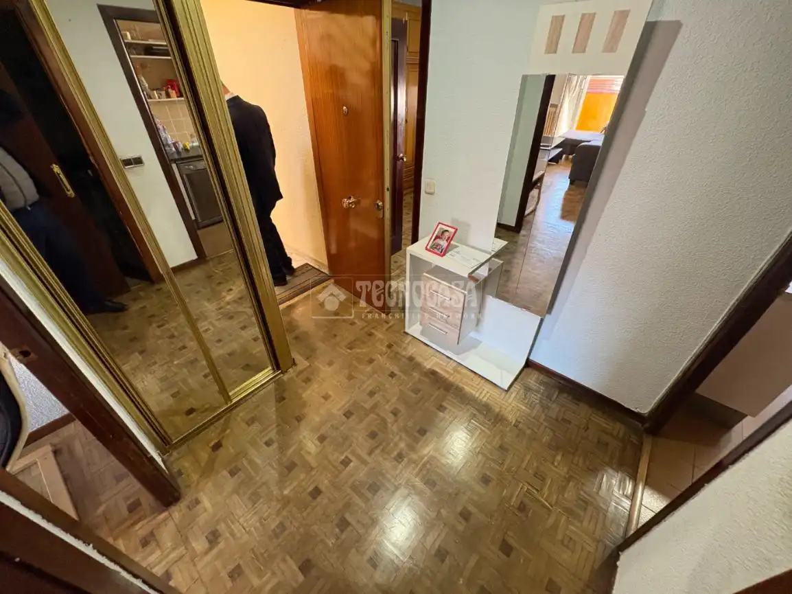 Flat for sale in Madrid  with Air Conditioner