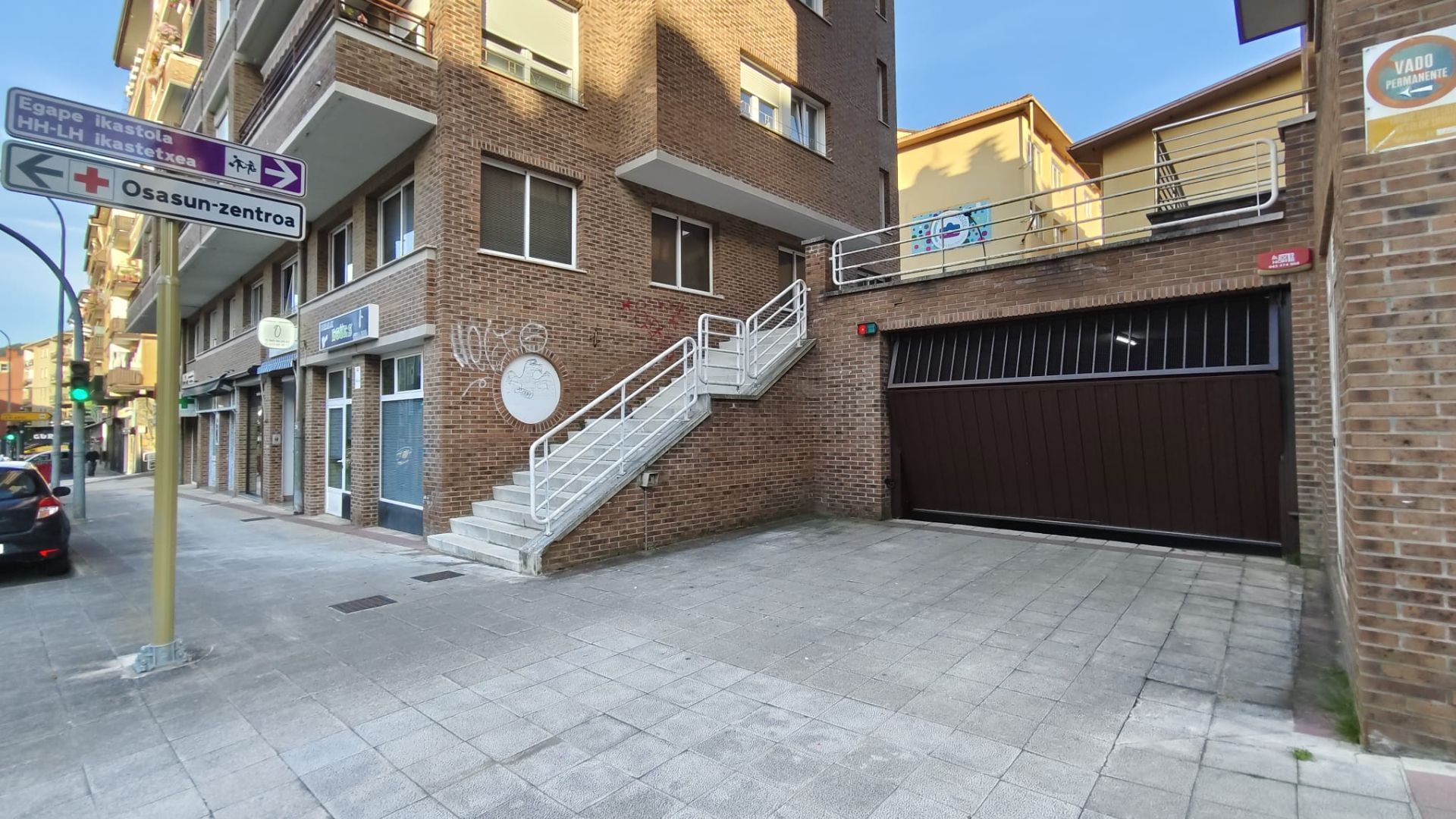 Exterior view of Garage for sale in Urnieta