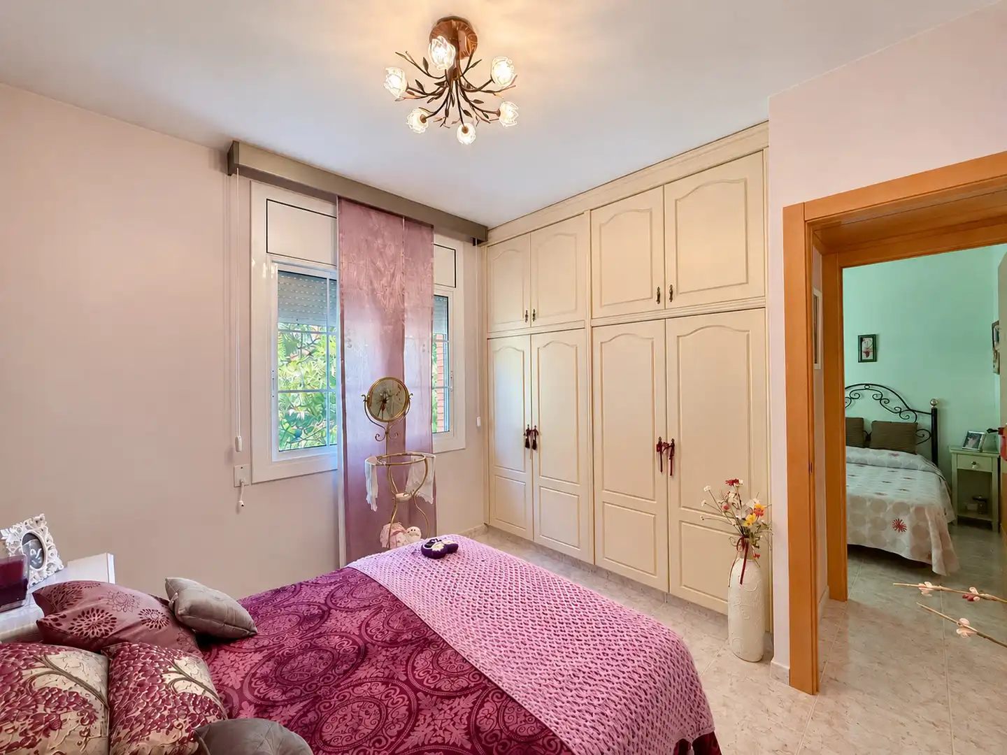 Habitación de Casa o chalet en venta en Vallirana con Jardín privado, Terraza y Horno