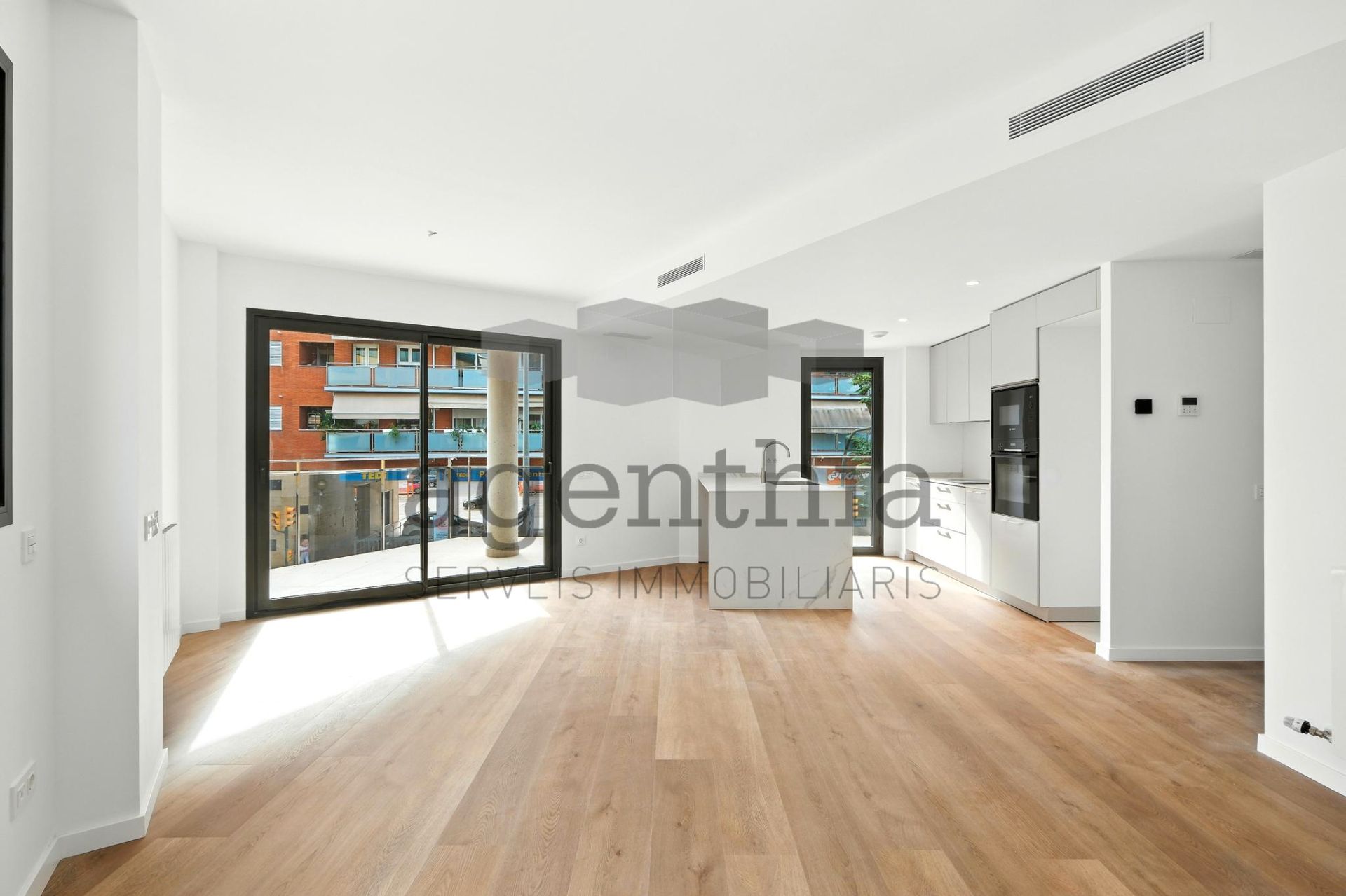 Piso en venta en Carrer Migdia, 124, Eixample Sud – Migdia