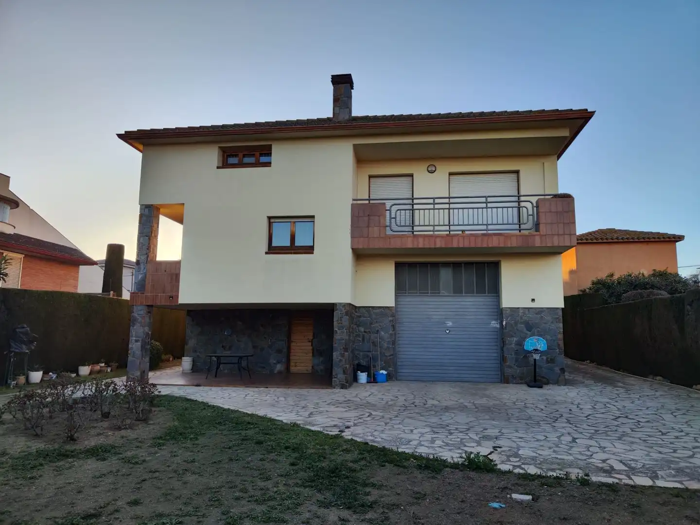 Exterior view of Houses for sale in Canovelles  with Air Conditioner, Heating and Private garden