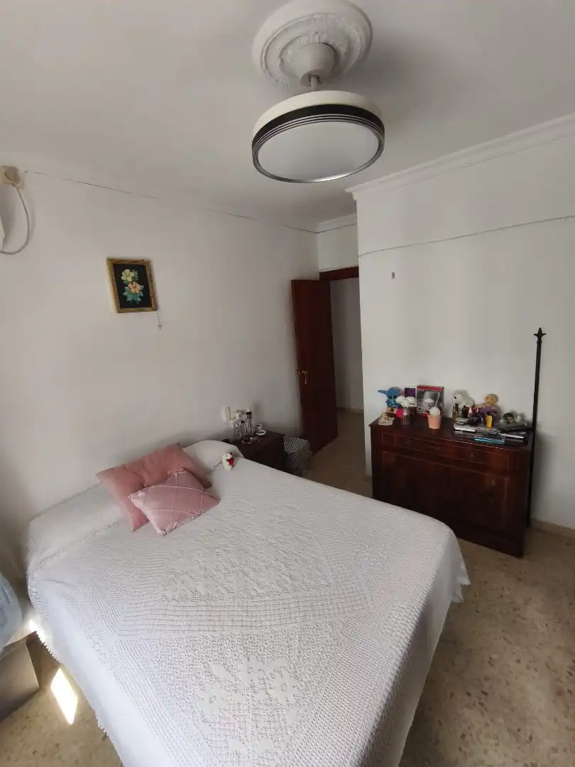 Habitación de Casa adosada en venta en Utrera con Amueblado