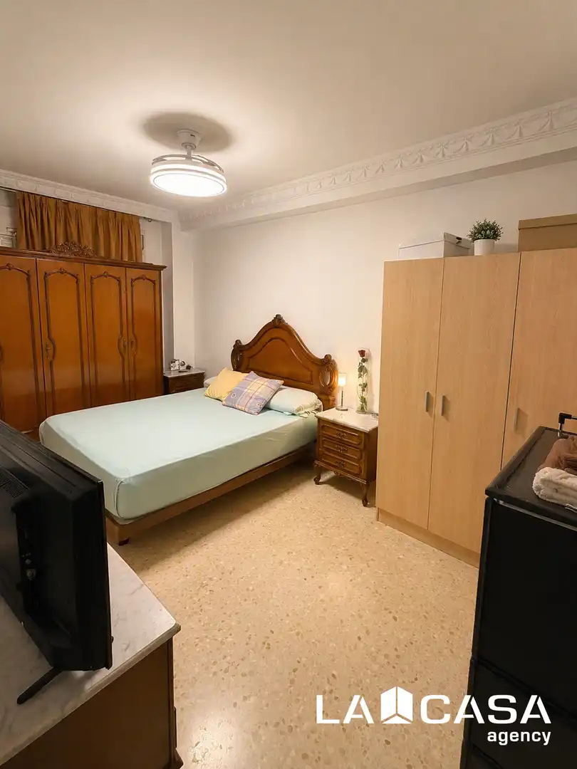 Dormitori de Pis en venda en Dos Hermanas amb Terrassa
