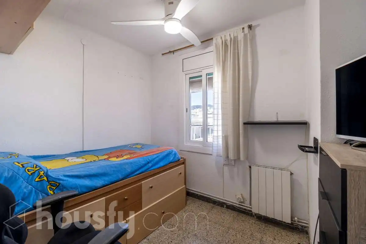 Schlafzimmer von Dachboden zum Verkauf in Barcelona mit Klimaanlage, Heizung und Terrasse
