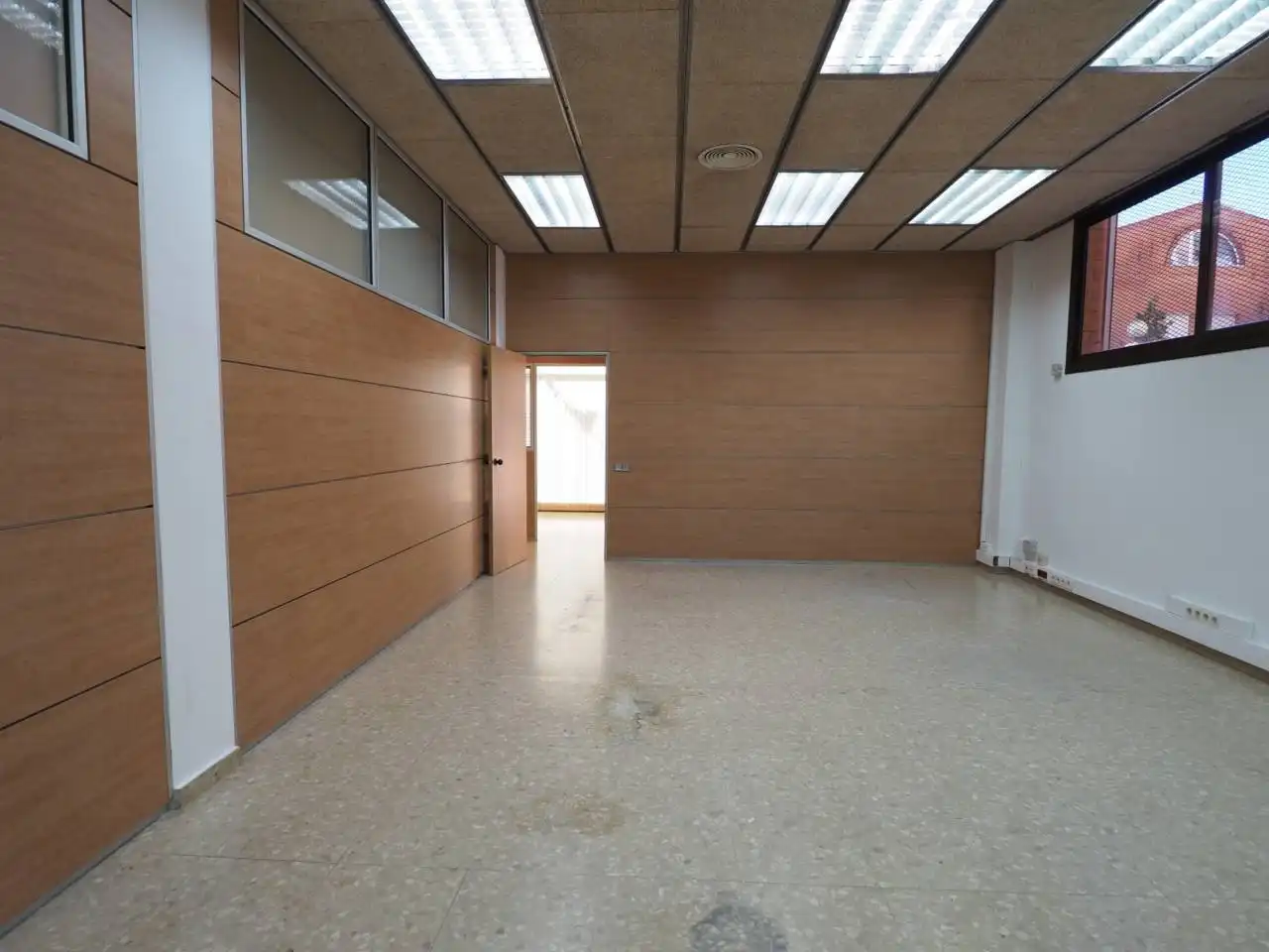 Business premises for sale in Calle de les Corts, imagen 8