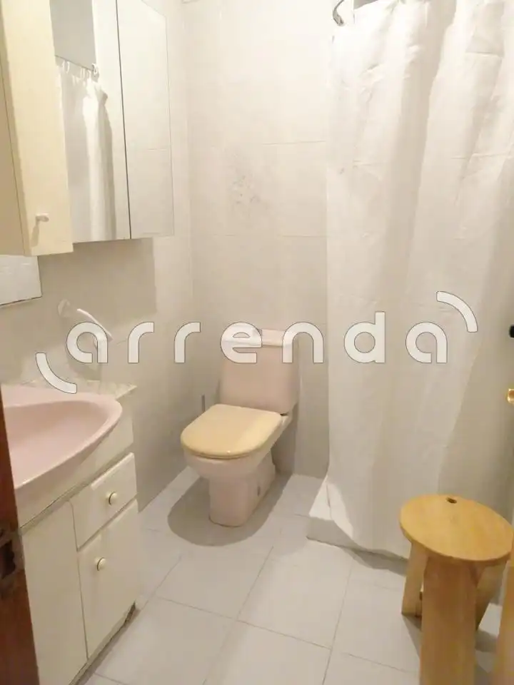 Badezimmer von Wohnung zur Miete in Santander mit Heizung, Terrasse und Möbliert