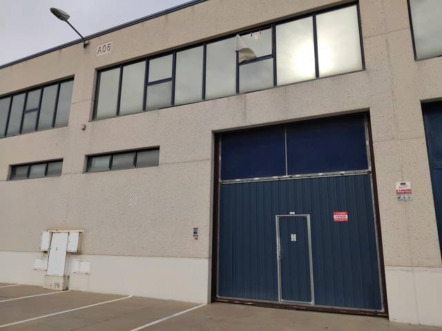 Nave industrial en Venta en Calle Albardín Crt en Cartuja Baja