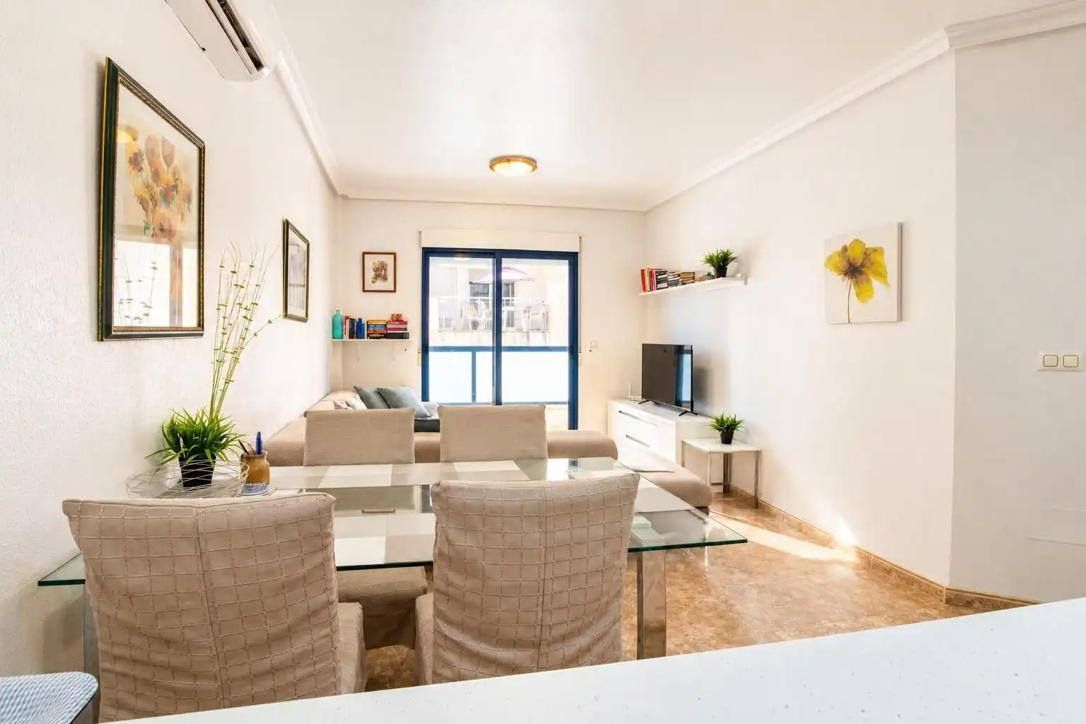 Apartament amb terrassa en venda a Calle Isla Cabrera-la Règia, imagen 4