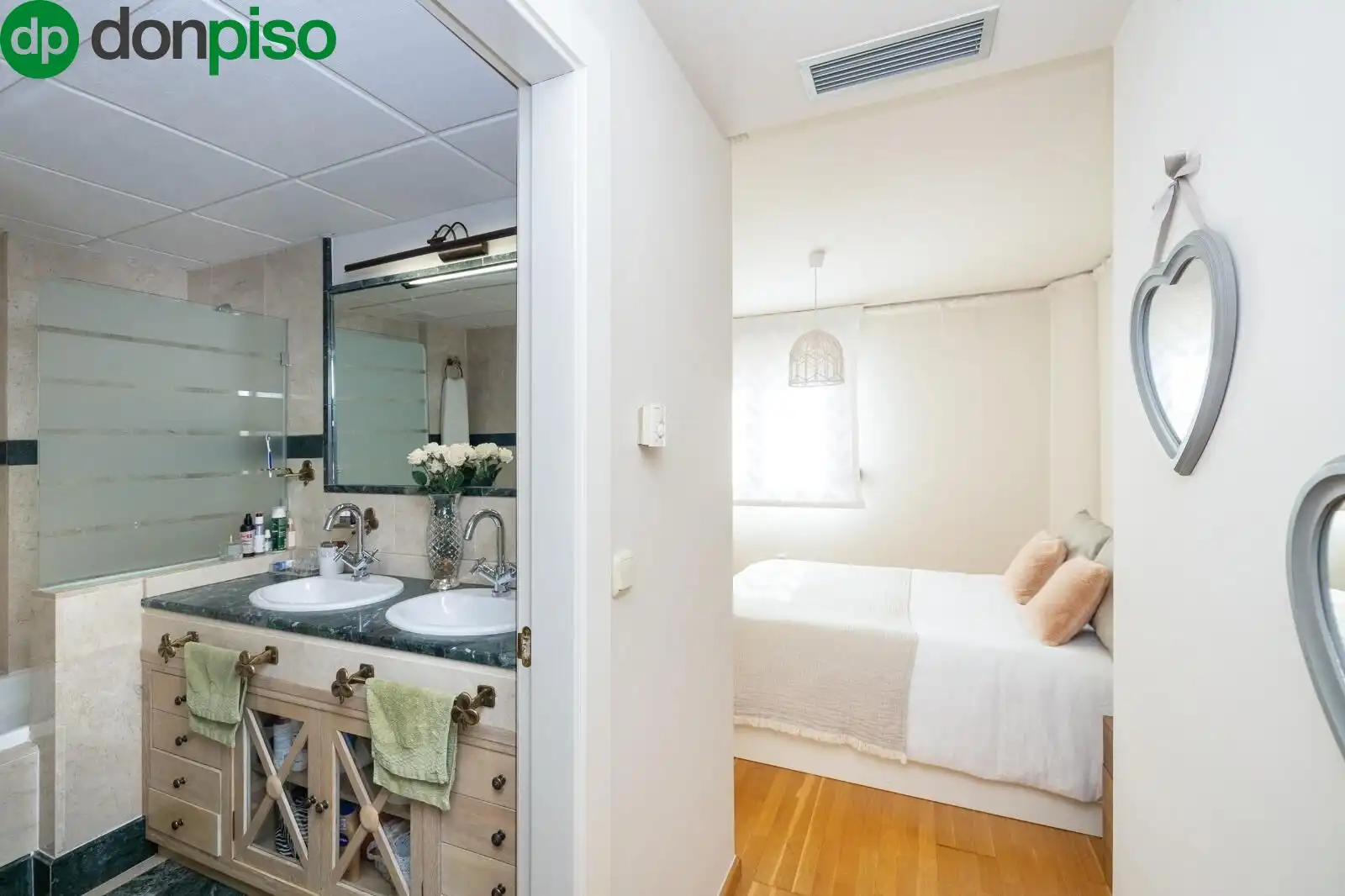 Bedroom of Detached homes for sale in Granada  with Air Conditioner, Heating and Terrace