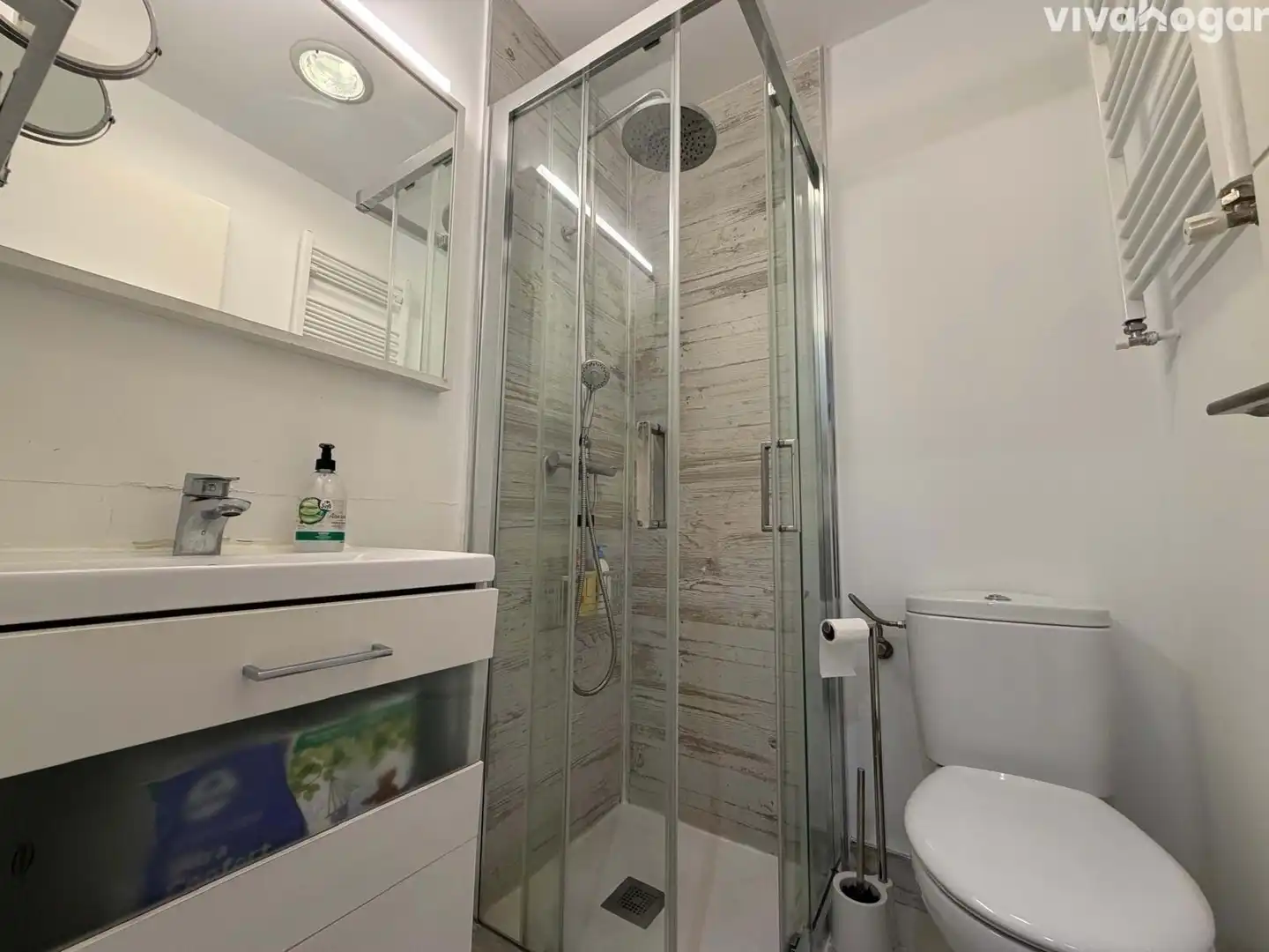 Baño de Piso de alquiler en Madrid con Aire acondicionado, Calefacción y Amueblado
