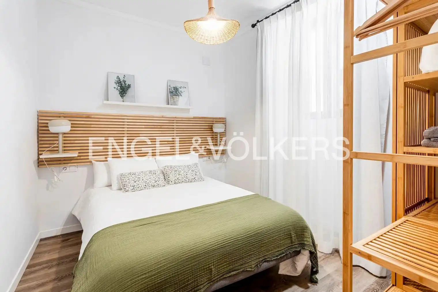 Habitación de Casa o chalet en venta en Valencia con Calefacción y Balcón