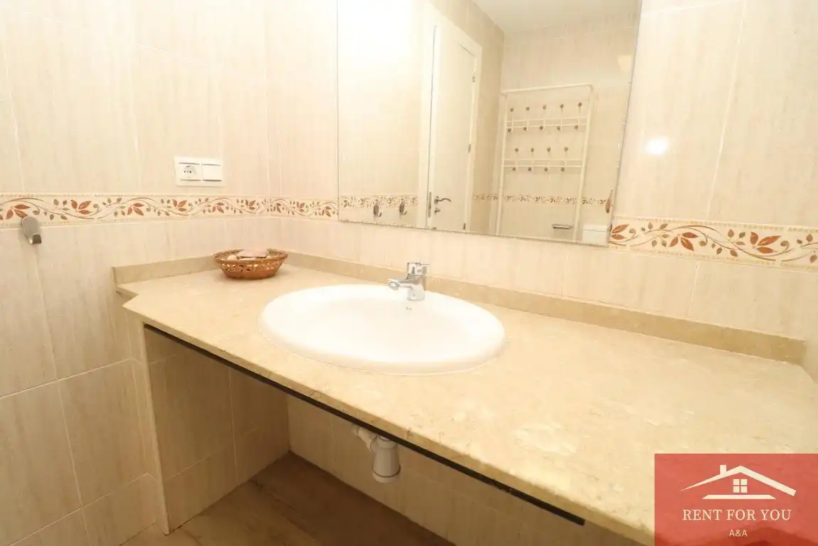 Baño de Piso de alquiler en Alhaurín El Grande con Aire acondicionado