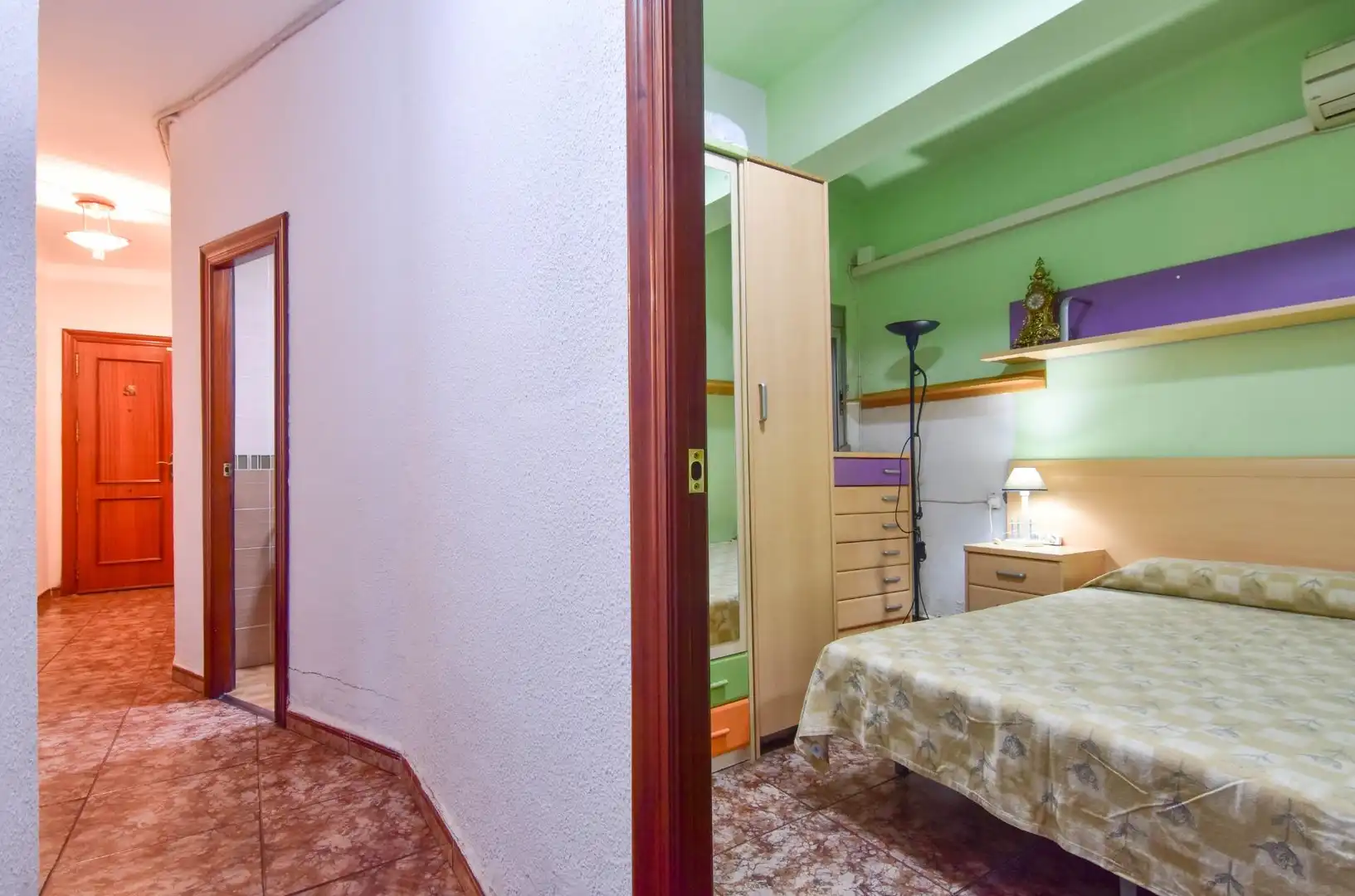 Bedroom of Flat for sale in Valencia  with Air Conditioner and Terrace