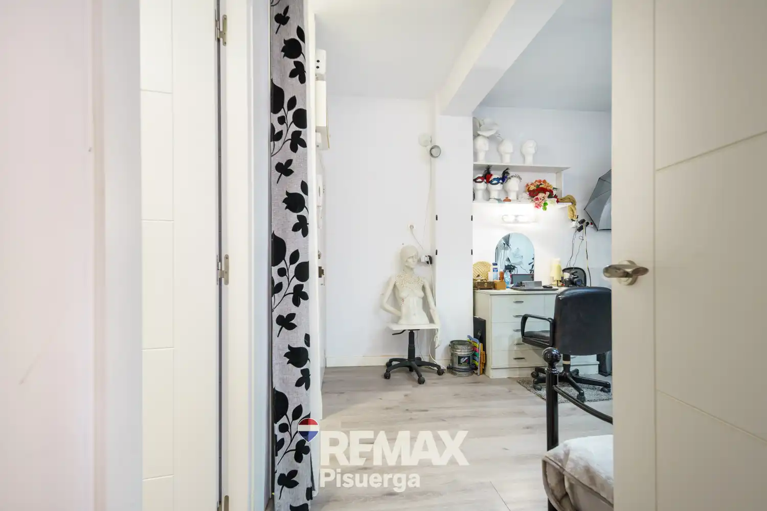 Ground floor for sale in Valladolid  with Storage room