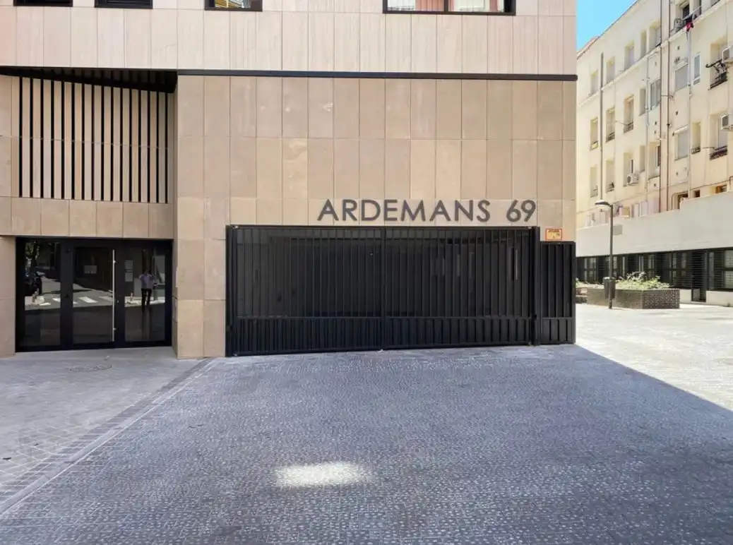 Individuel avec ascenseur à louer à Calle de Ardemans 69, imagen 3
