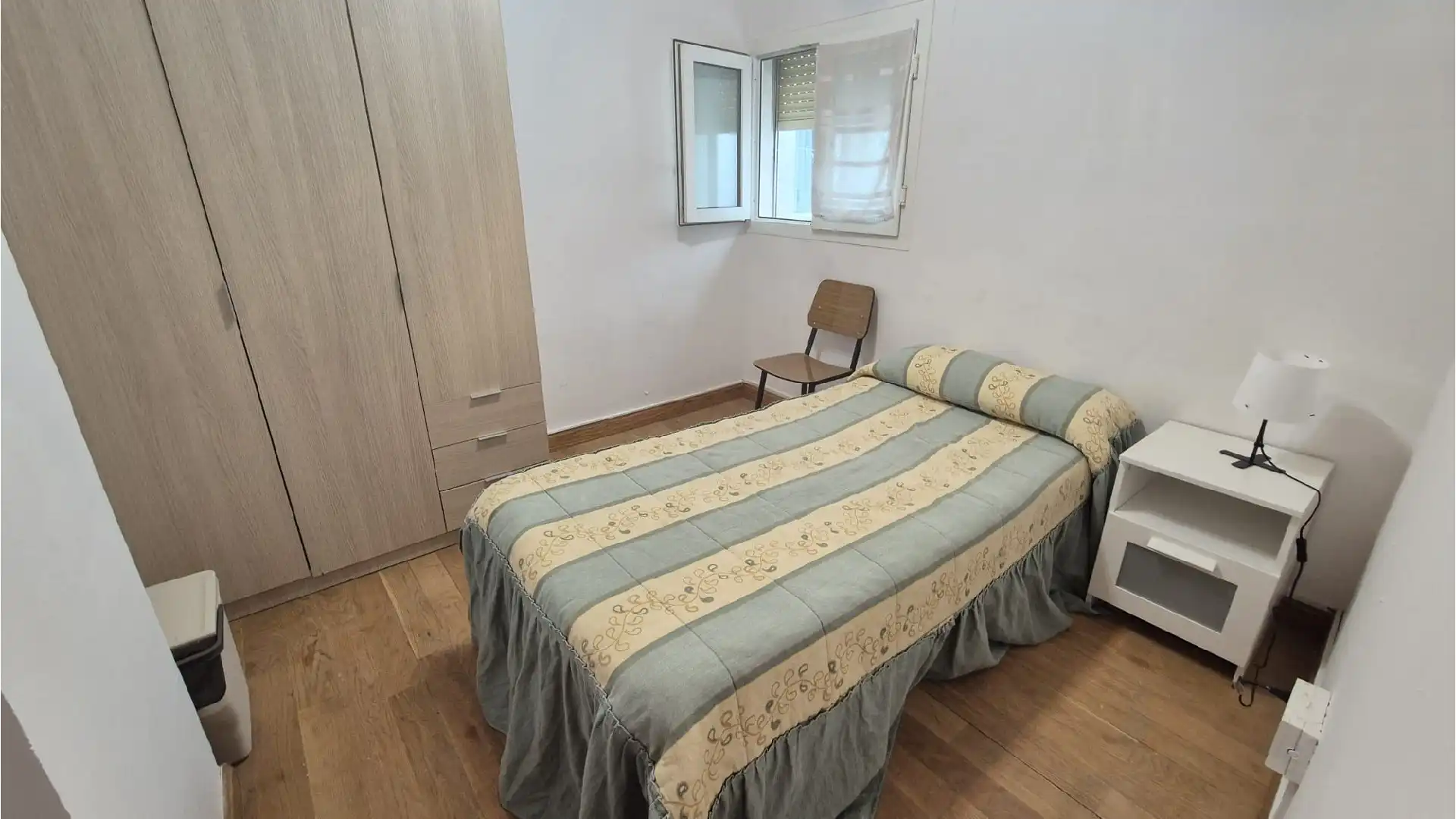 Bedroom of Flat for rent in Palencia  with Heating, Terrace and Furnished