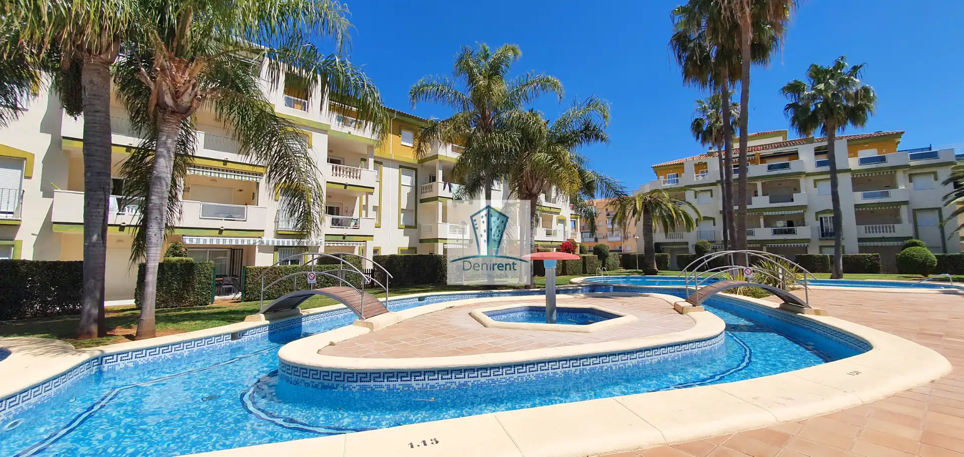 Vista exterior de Apartamento de alquiler en Dénia con Aire acondicionado, Calefacción y Terraza