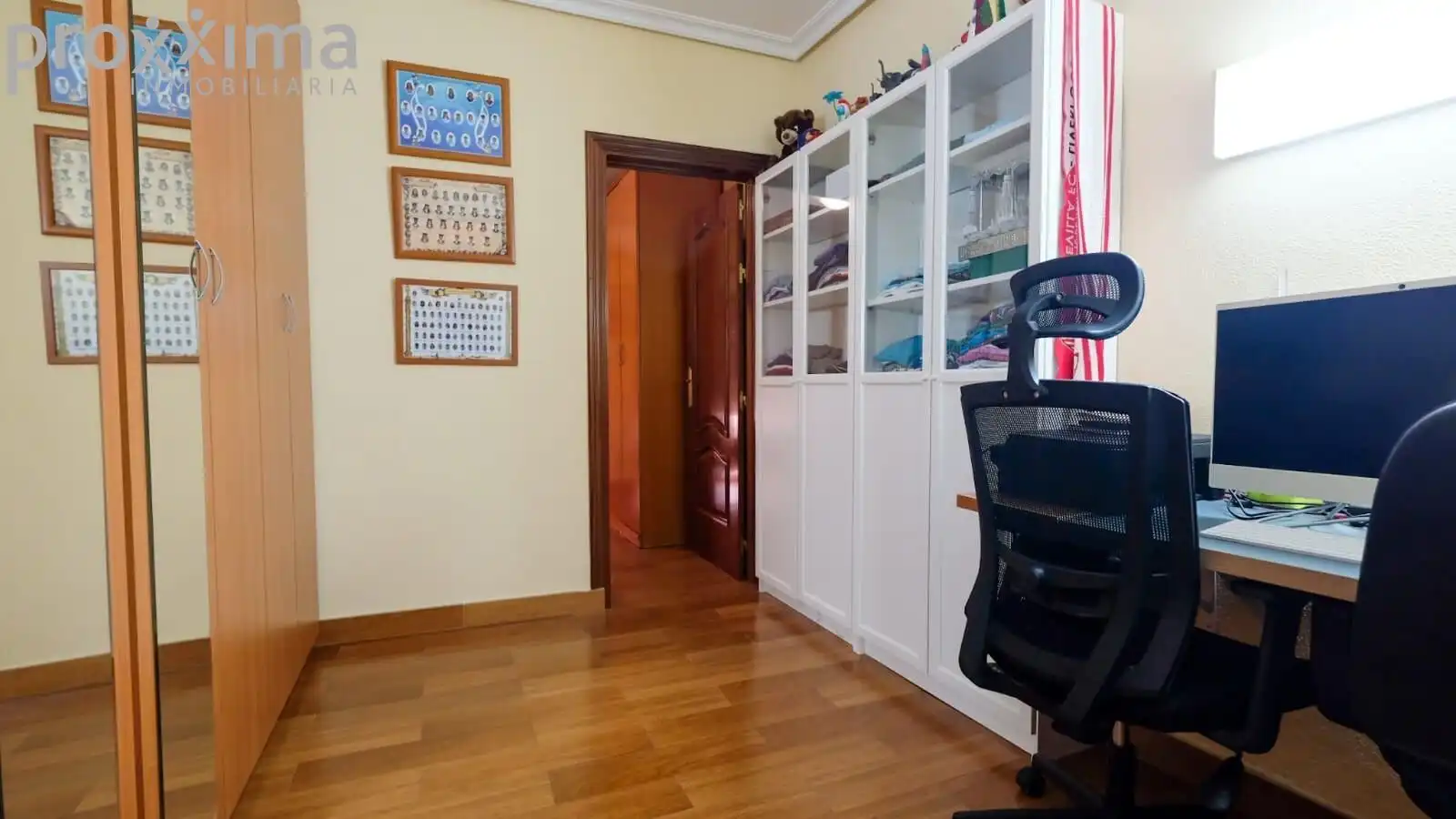 Dormitori de Casa o xalet en venda en Sevilla amb Aire condicionat, Terrassa i Traster