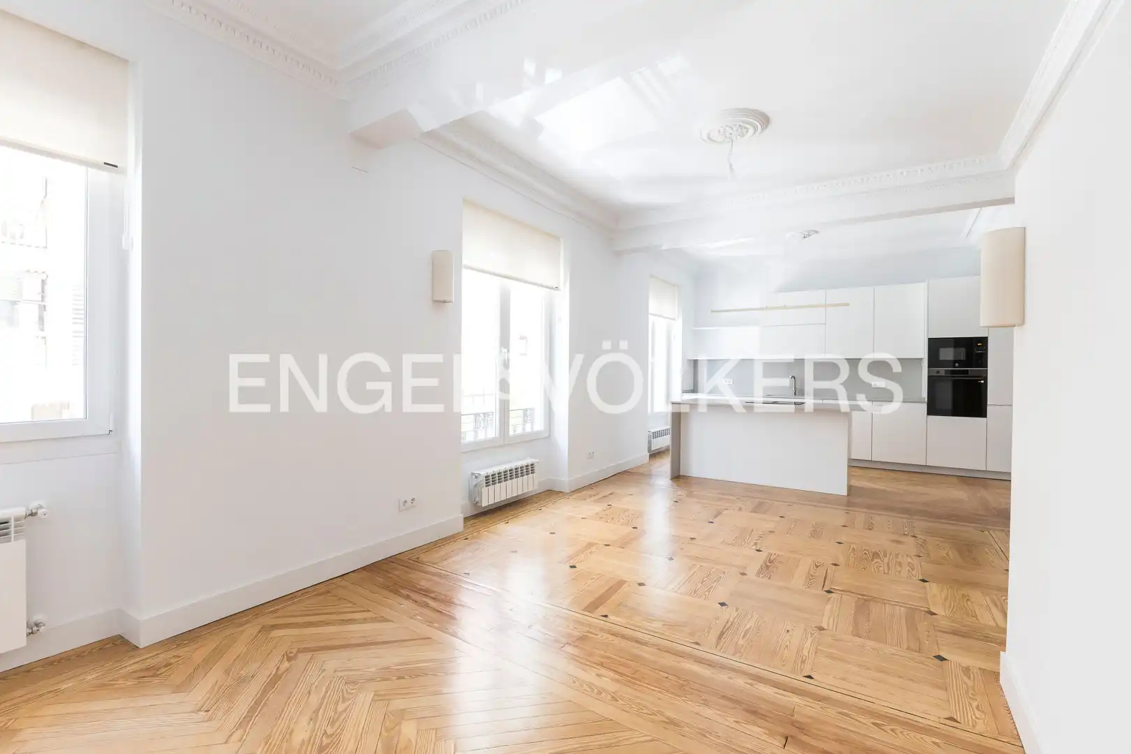 Wohnzimmer von Wohnung zur Miete in Madrid mit Klimaanlage, Heizung und Parkett