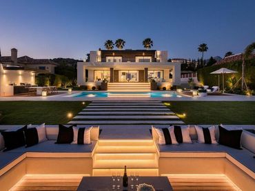 Maison avec balcon à vendre à Nueva Andalucía