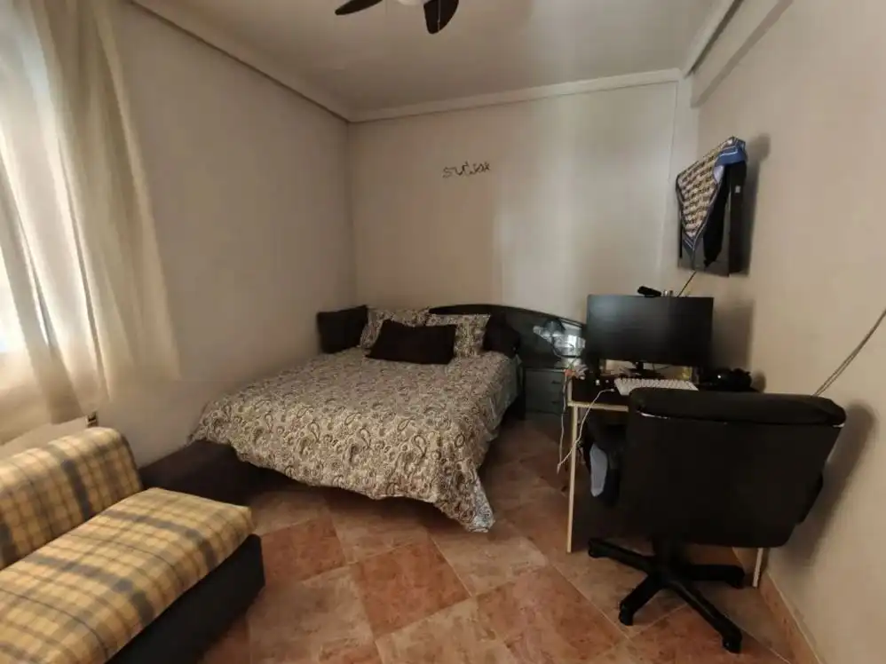 Dormitori de Casa o xalet en venda en Casarrubios del Monte amb Aire condicionat i Jardí privat