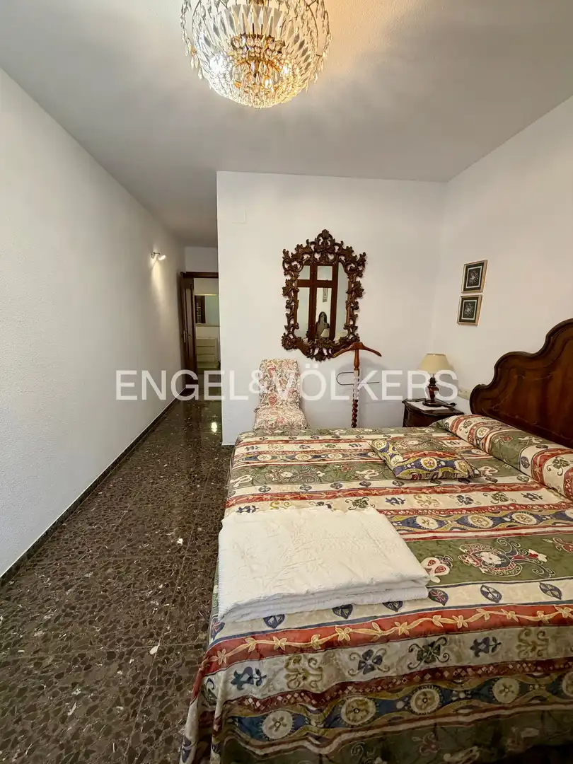 Flat for rent in Valencia  with Air Conditioner, Heating and Balcony